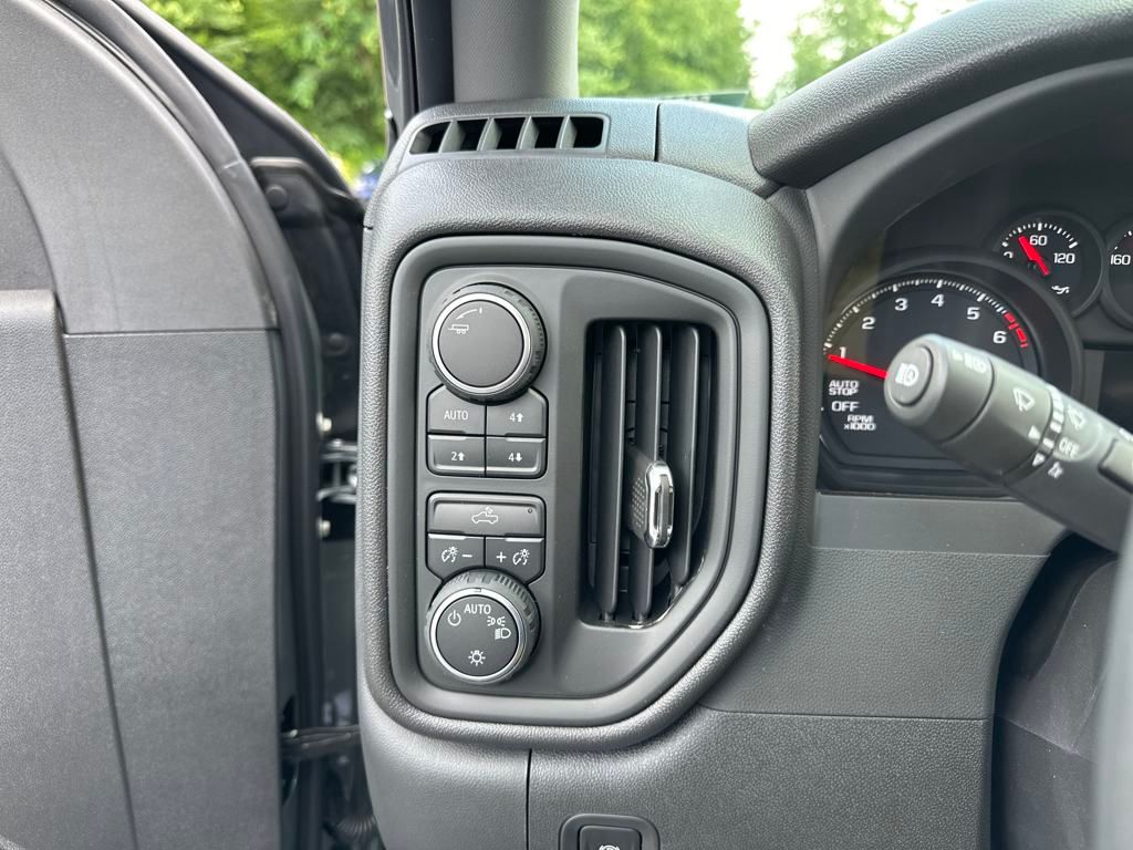 new 2025 Chevrolet Silverado 1500 car, priced at $49,485