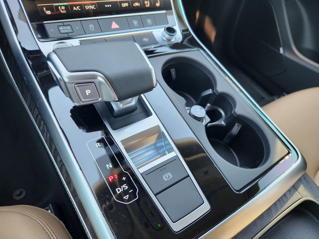 new 2025 Audi Q8 car, priced at $86,615