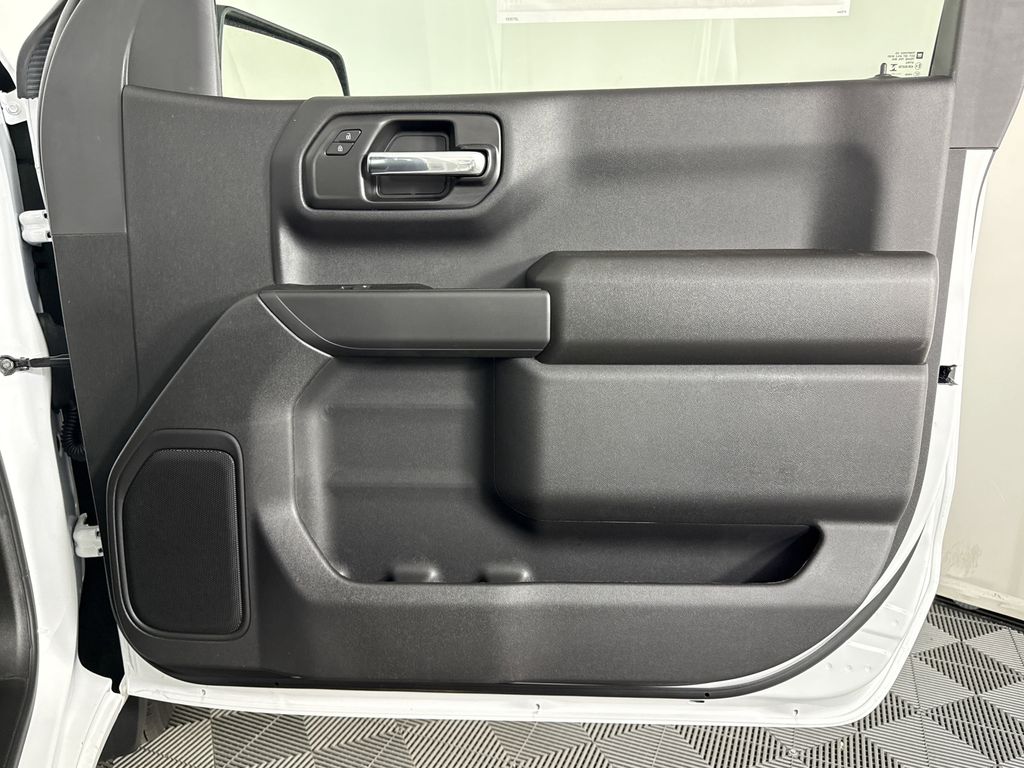 new 2025 GMC Sierra 1500 car, priced at $33,145