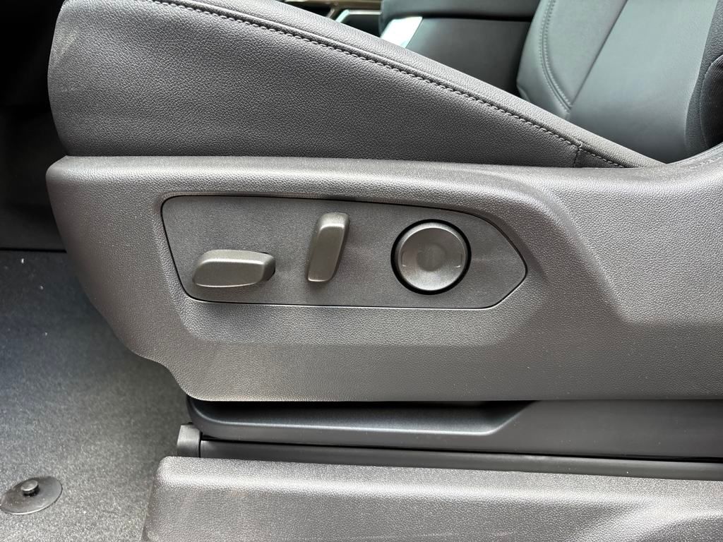 new 2025 Chevrolet Silverado 2500HD car, priced at $77,810