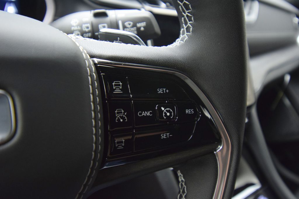 new 2024 Jeep Grand Cherokee L car, priced at $57,165