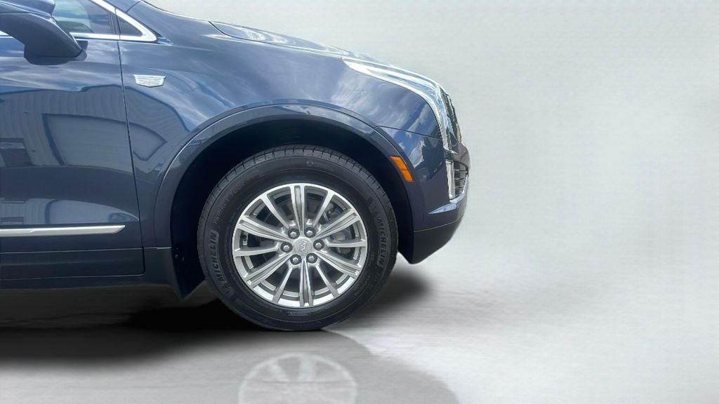 used 2018 Cadillac XT5 car, priced at $21,700