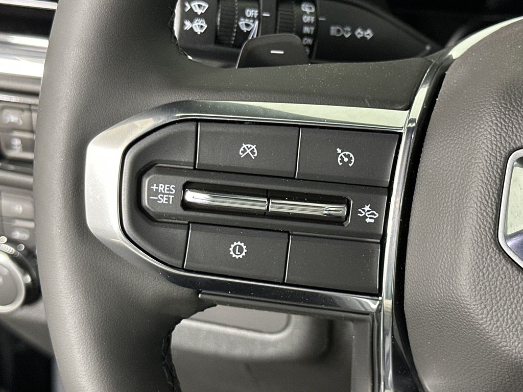 new 2025 GMC Yukon XL car, priced at $92,154