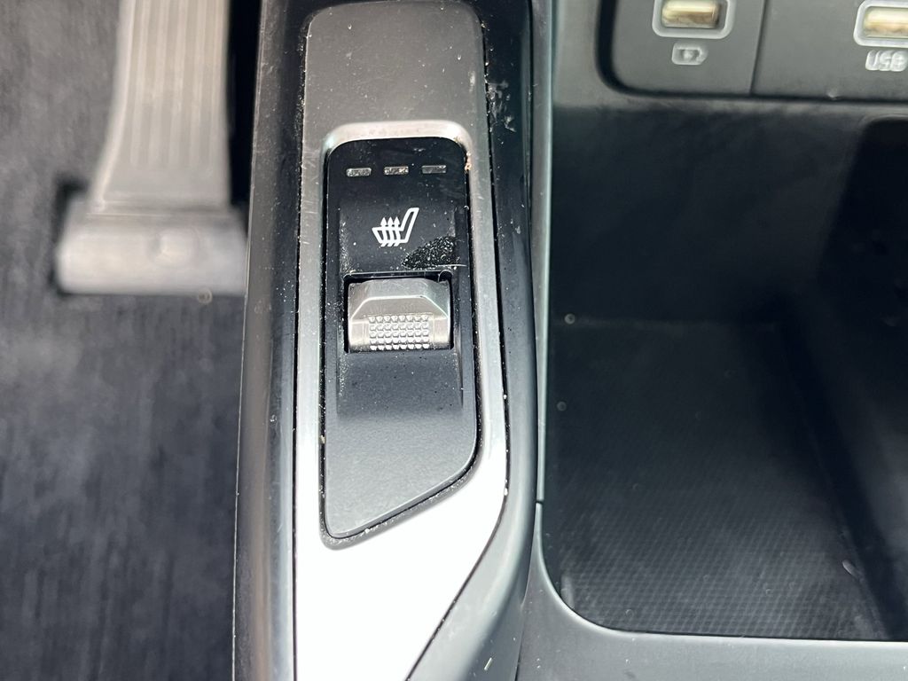used 2023 Kia Sorento car, priced at $26,542