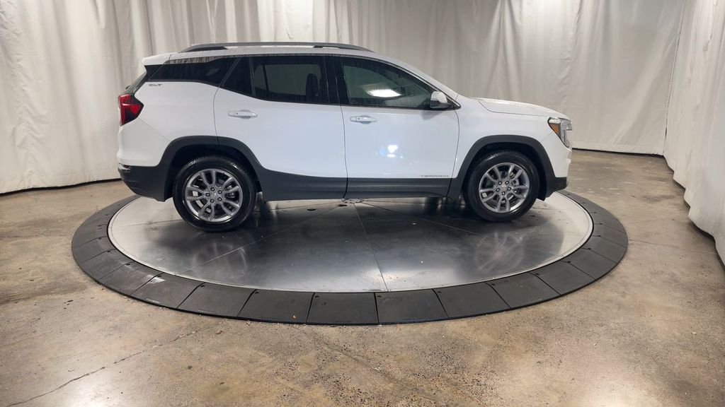 used 2022 GMC Terrain car, priced at $24,356
