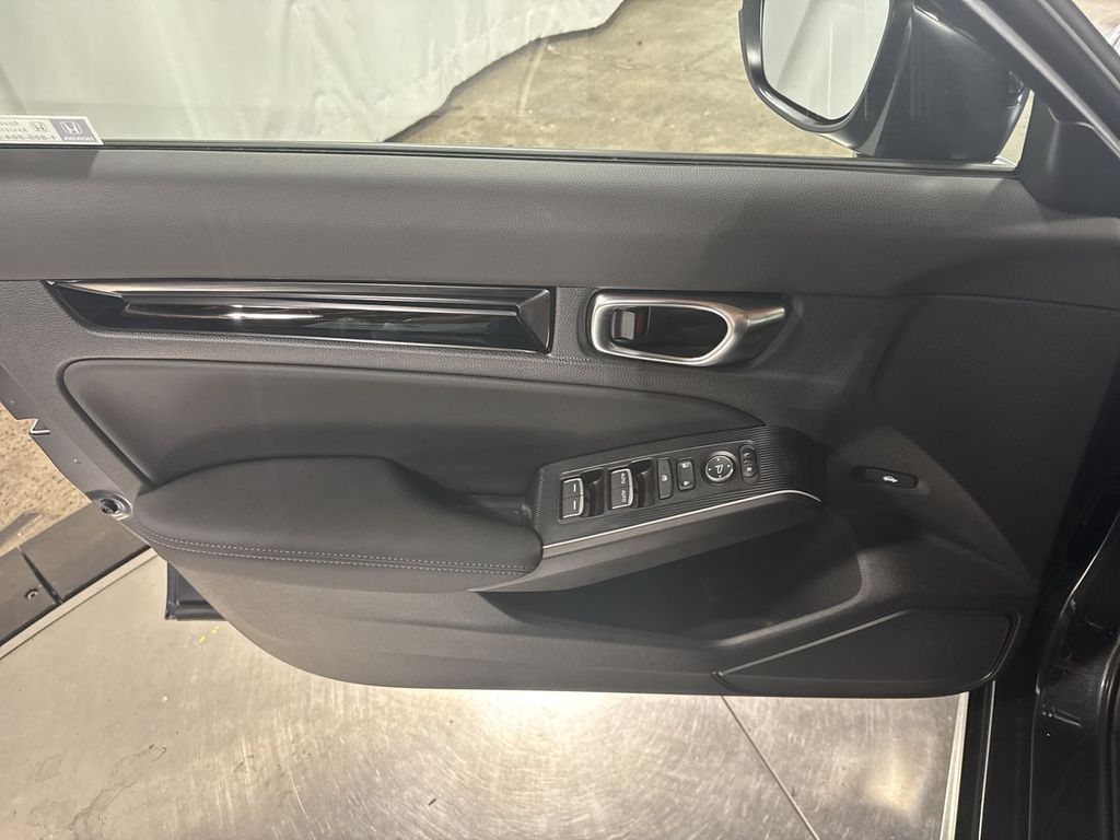 new 2025 Honda Civic Hybrid car, priced at $33,100