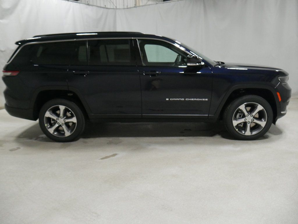 new 2024 Jeep Grand Cherokee L car, priced at $48,920