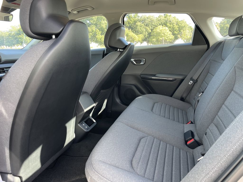 new 2025 Kia K4 car, priced at $24,073