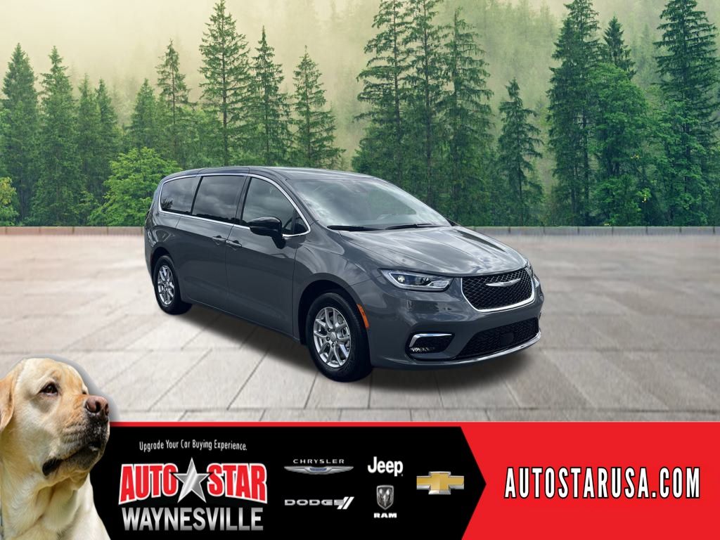 new 2025 Chrysler Pacifica car, priced at $43,527