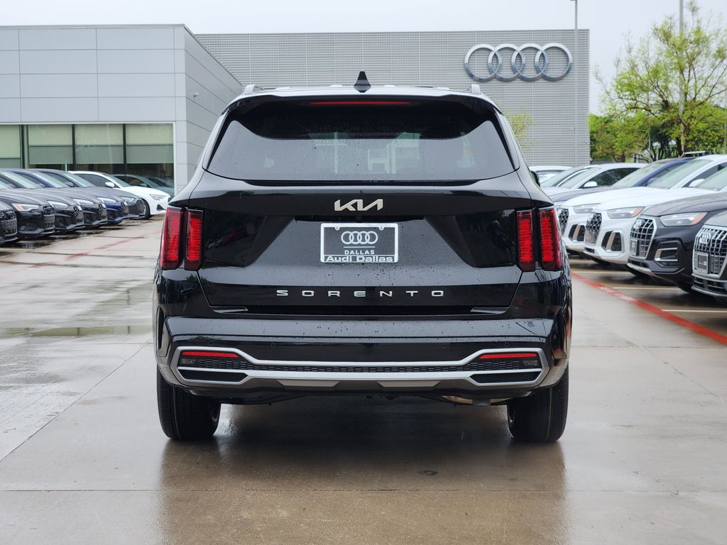 used 2022 Kia Sorento car, priced at $24,944