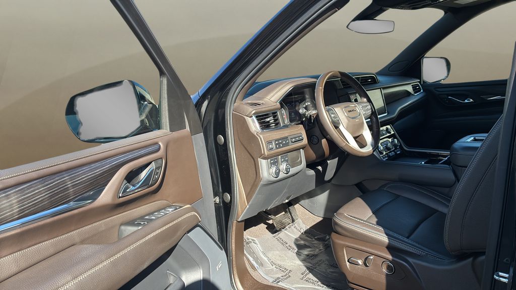 used 2021 GMC Yukon car, priced at $45,700