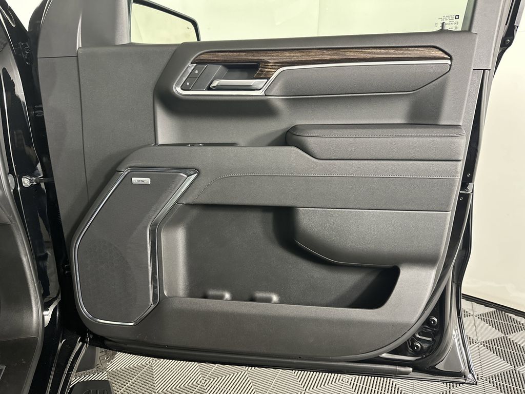 new 2025 GMC Sierra 1500 car, priced at $59,224