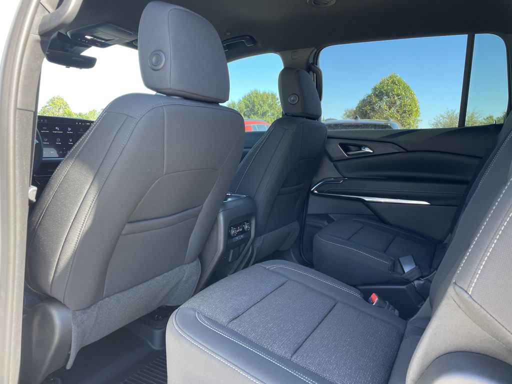 new 2026 Chevrolet Traverse car, priced at $38,835