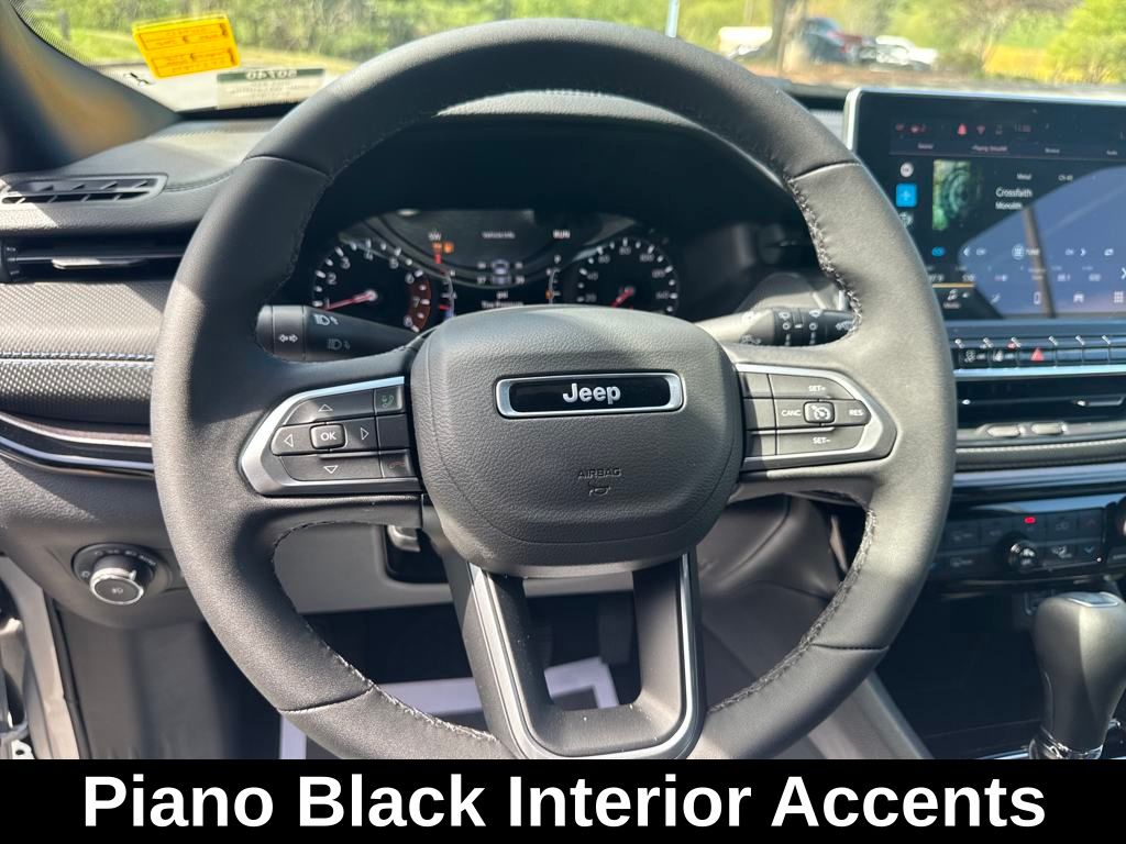 new 2025 Jeep Compass car, priced at $28,990