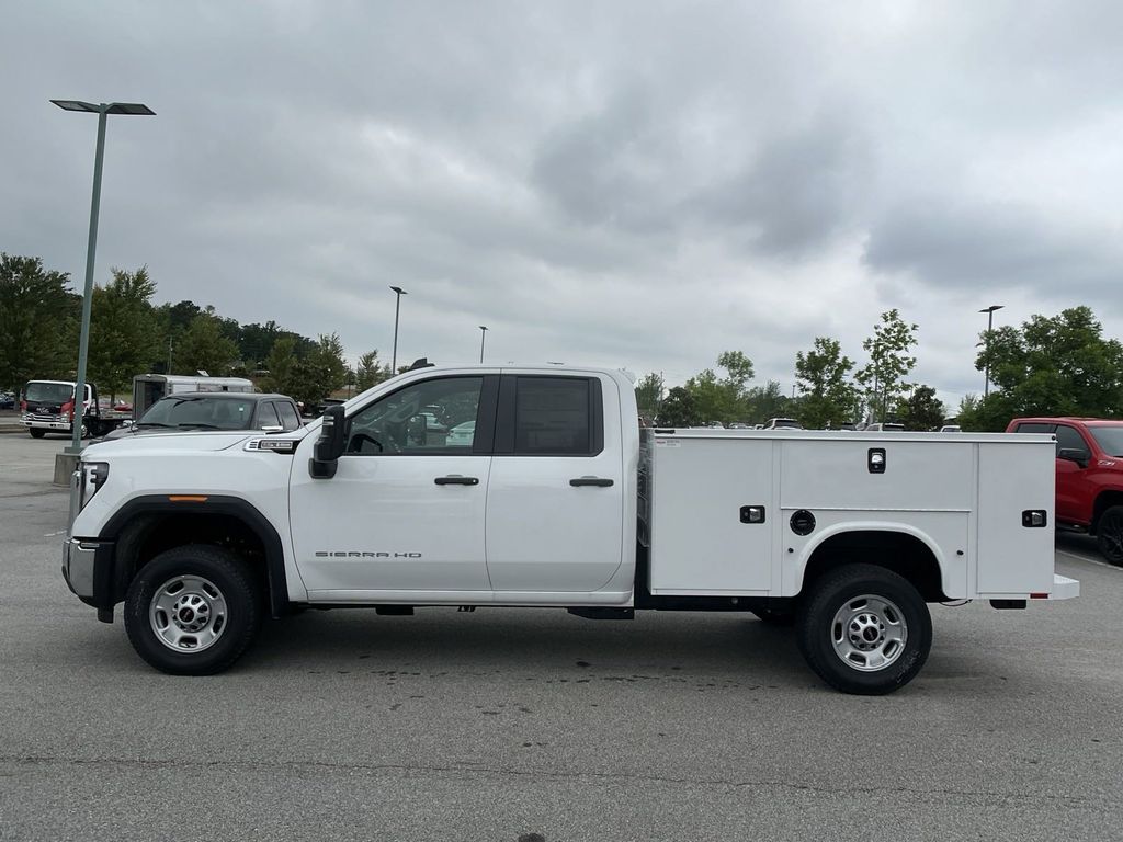 new 2024 GMC Sierra 2500HD car, priced at $44,878