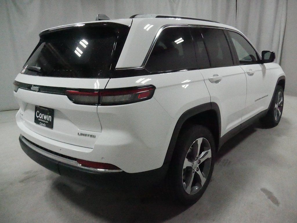 new 2024 Jeep Grand Cherokee car, priced at $46,825