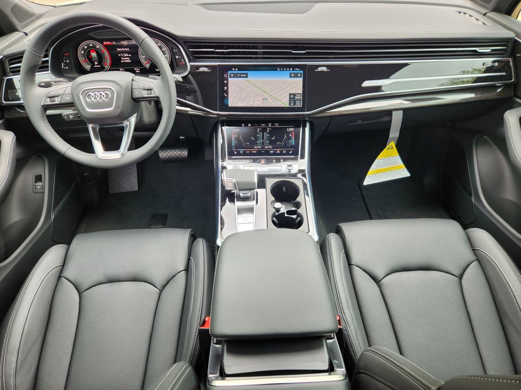 new 2025 Audi Q7 car, priced at $88,655
