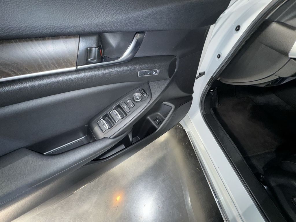 used 2021 Honda Accord Hybrid car, priced at $24,131