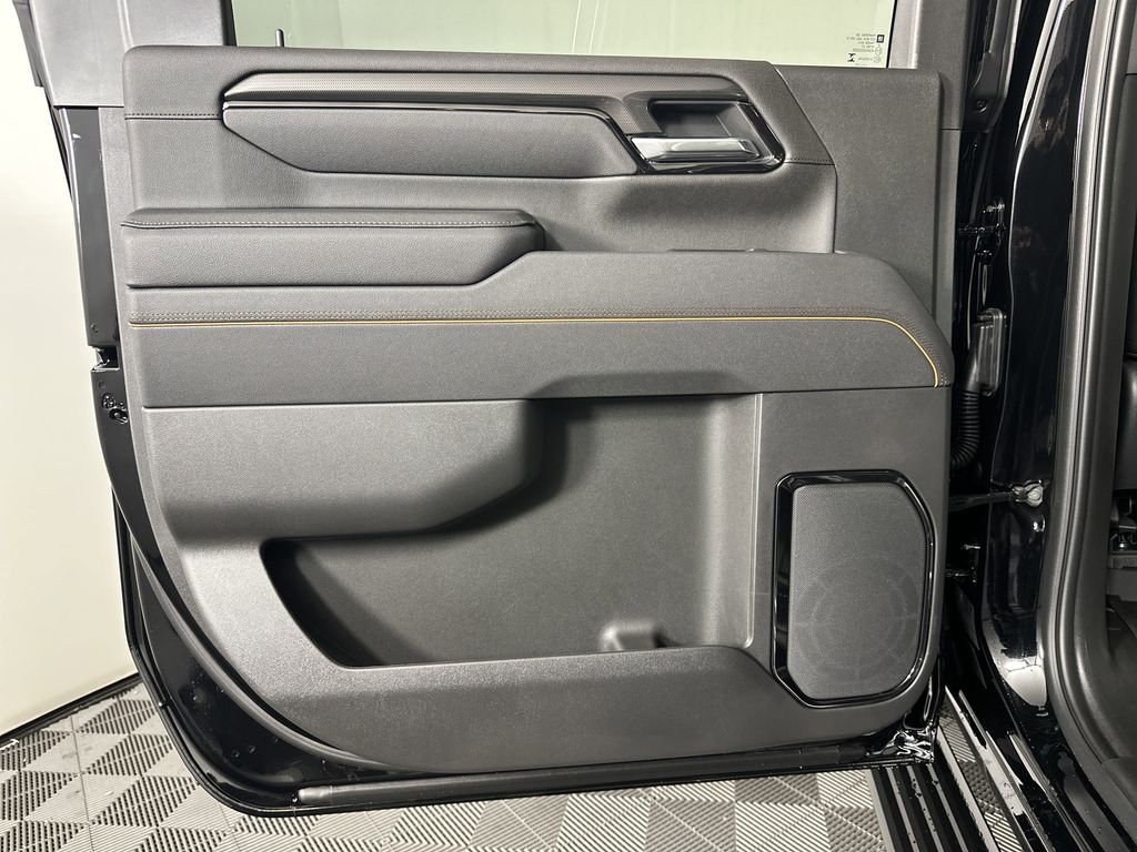 new 2025 GMC Sierra 2500HD car, priced at $87,134