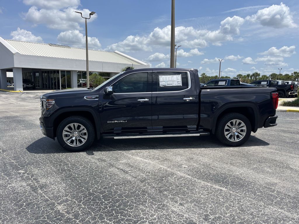 new 2025 GMC Sierra 1500 car, priced at $70,677