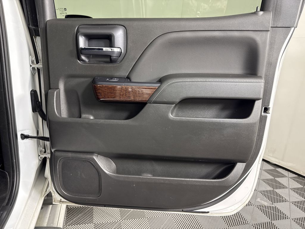 used 2018 GMC Sierra 1500 car, priced at $30,995