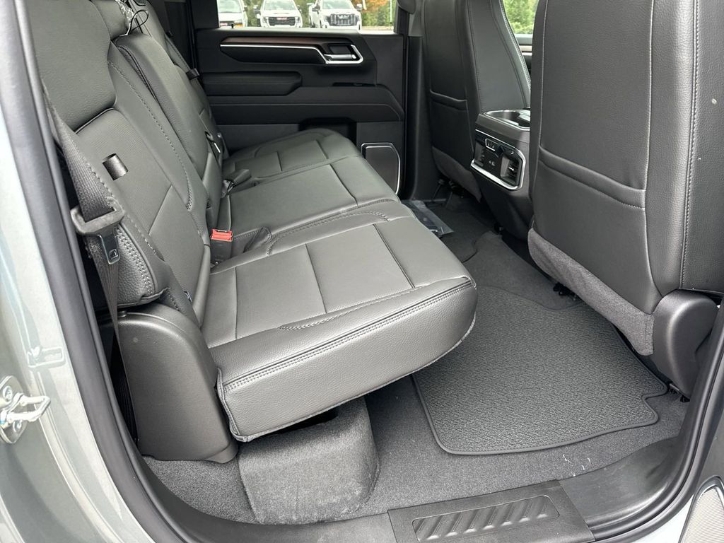 new 2025 GMC Sierra 2500HD car, priced at $86,009