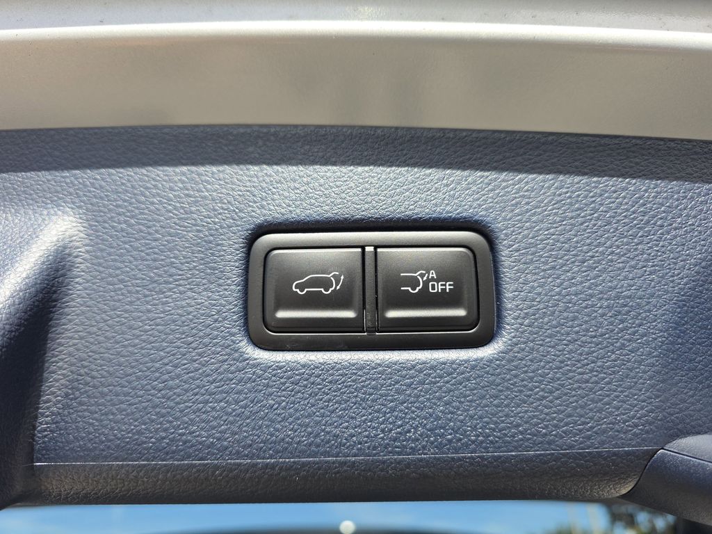 new 2026 Kia Carnival Hybrid car, priced at $43,116