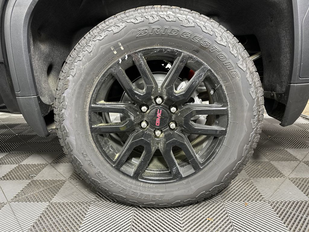 new 2025 GMC Sierra 1500 car, priced at $60,224