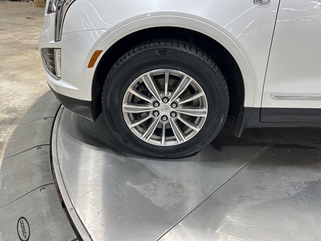 used 2017 Cadillac XT5 car, priced at $20,752