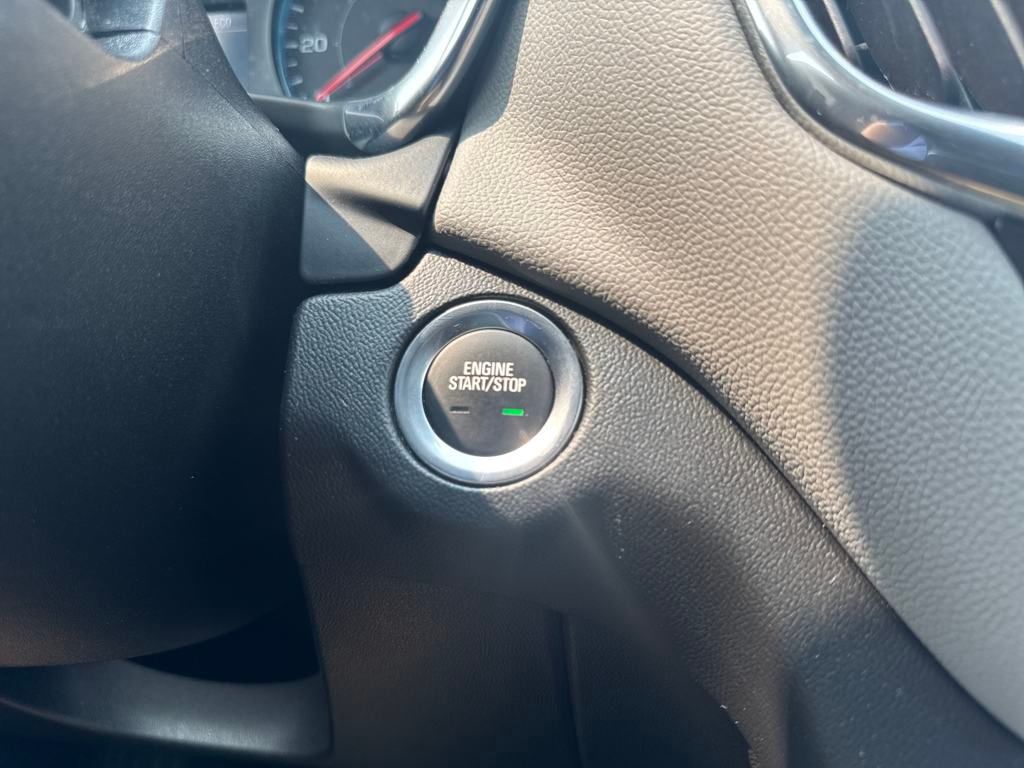 used 2021 Chevrolet Equinox car, priced at $14,300