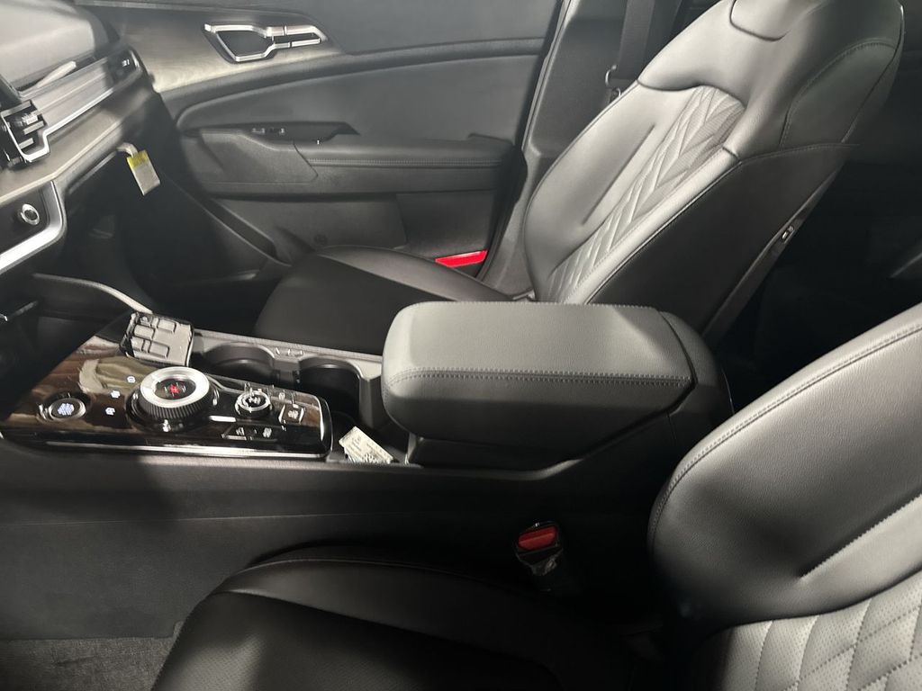 new 2025 Kia Sportage Plug-In Hybrid car, priced at $41,140