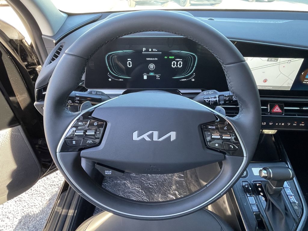 new 2025 Kia Niro car, priced at $29,867