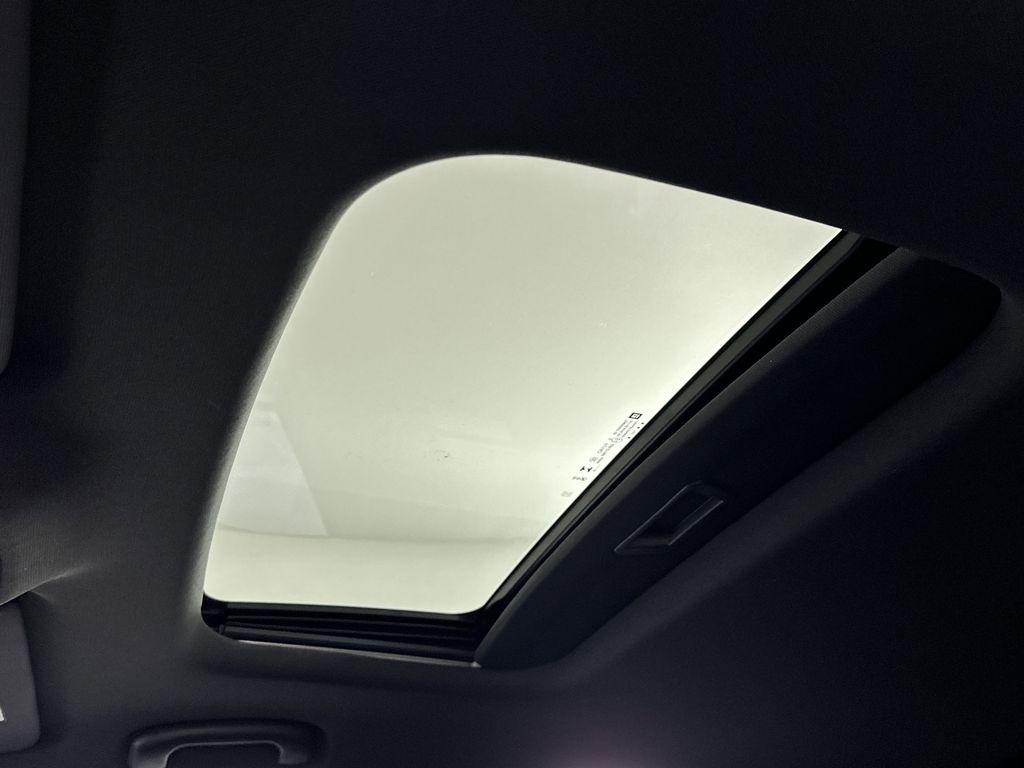 new 2025 Buick Envista car, priced at $29,570