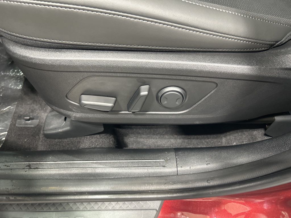 new 2025 Kia Sorento car, priced at $39,119