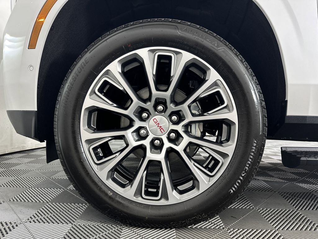 new 2025 GMC Yukon XL car, priced at $92,359