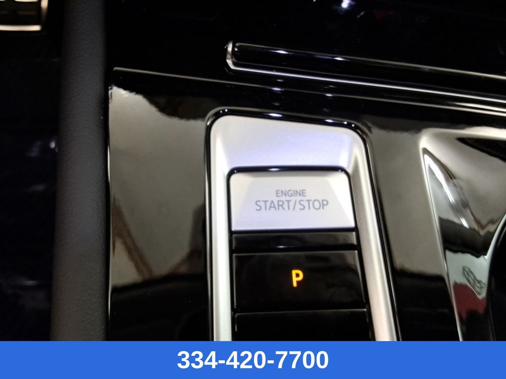 new 2025 Volkswagen Atlas car, priced at $50,200