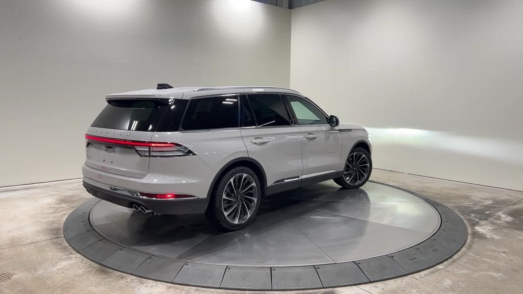 new 2025 Lincoln Aviator car, priced at $80,750