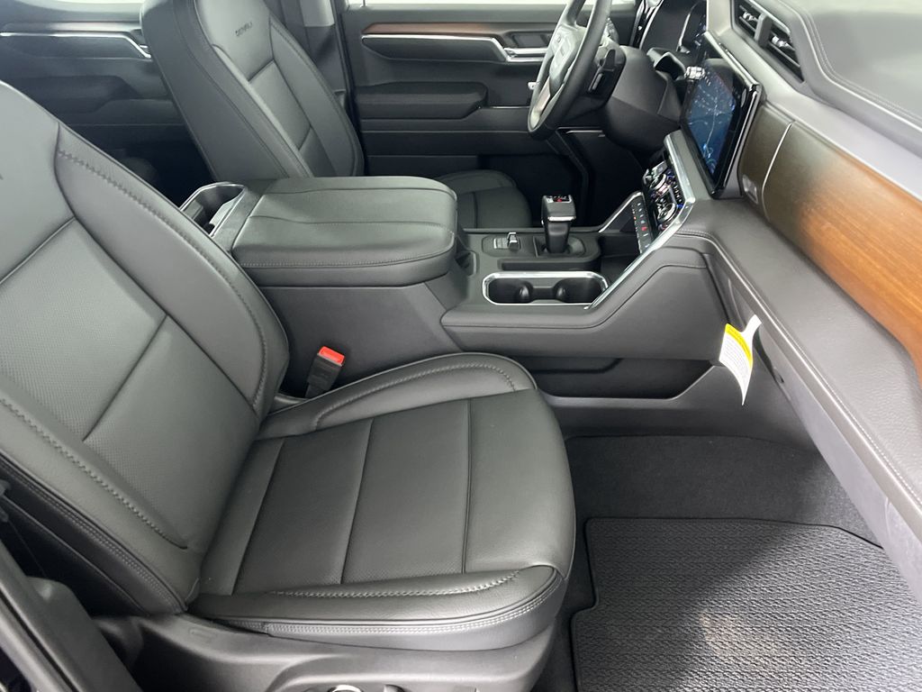 new 2025 GMC Sierra 1500 car, priced at $70,315