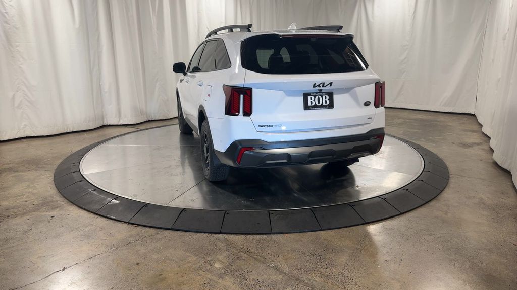 new 2025 Kia Sorento car, priced at $47,621