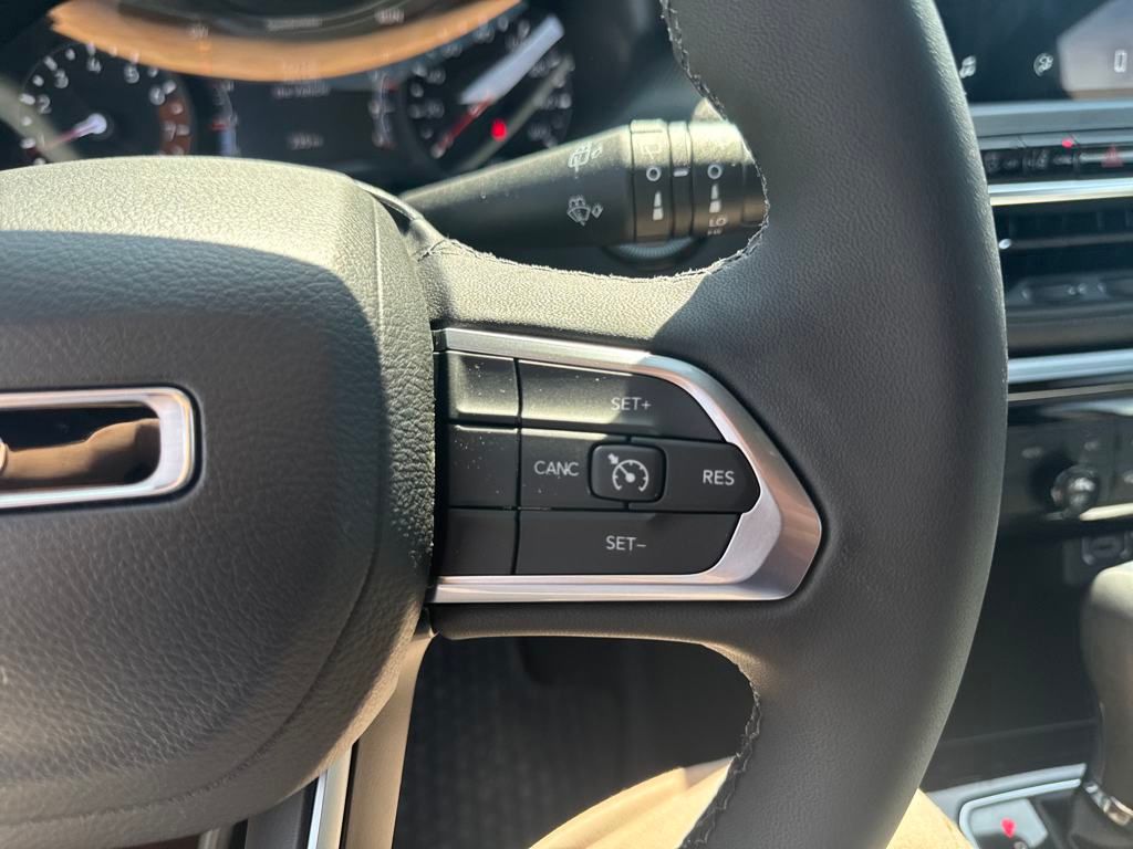 new 2025 Jeep Compass car, priced at $28,490