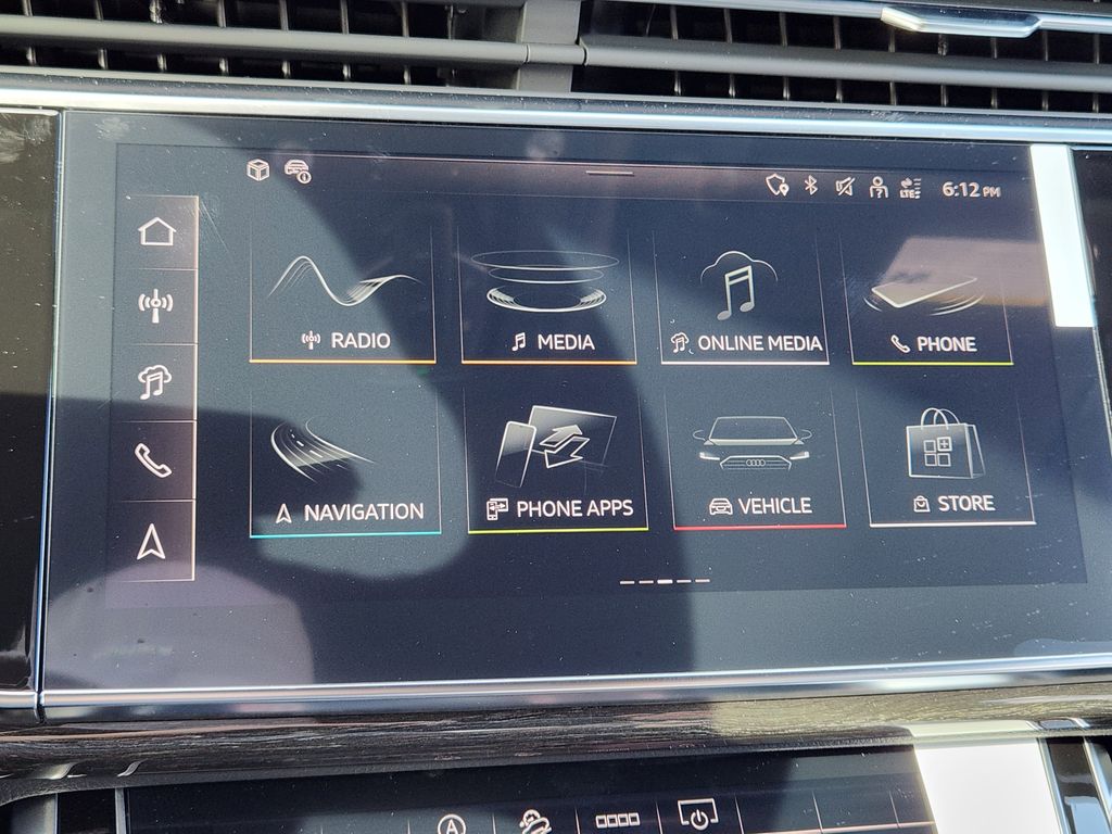 new 2025 Audi Q7 car, priced at $77,450