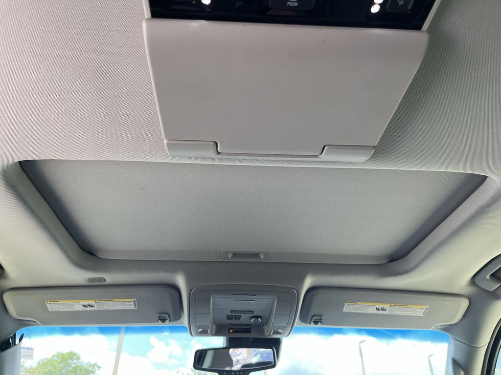 used 2019 GMC Yukon car, priced at $27,591