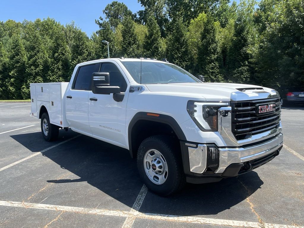 new 2024 GMC Sierra 2500HD car, priced at $48,933
