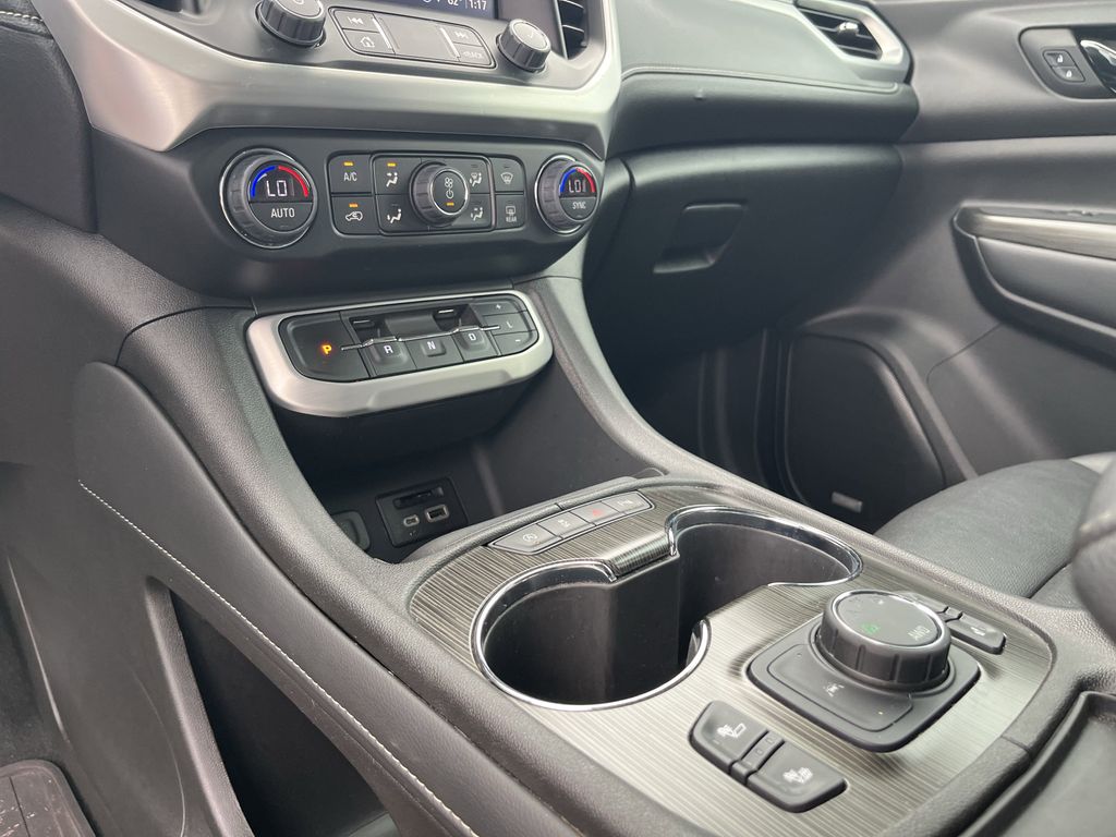 used 2023 GMC Acadia car, priced at $26,892