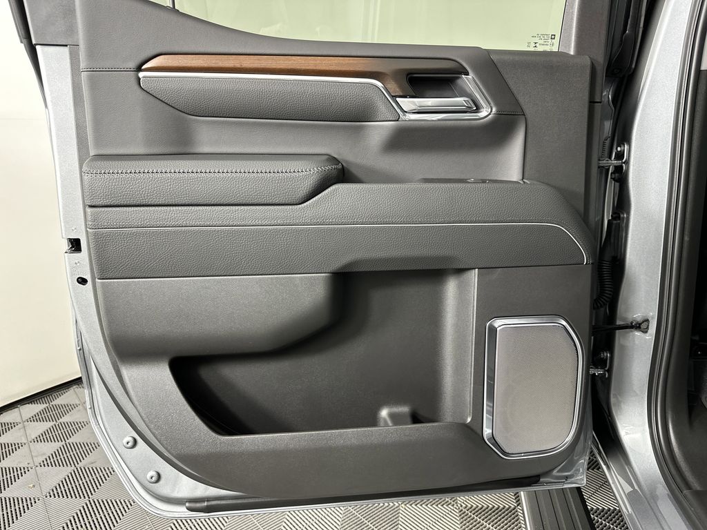new 2025 GMC Sierra 1500 car, priced at $68,494