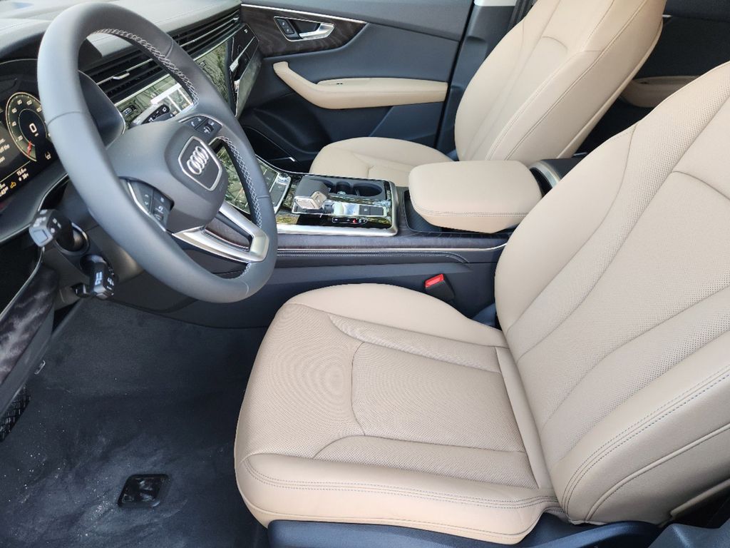new 2025 Audi Q8 car, priced at $86,615