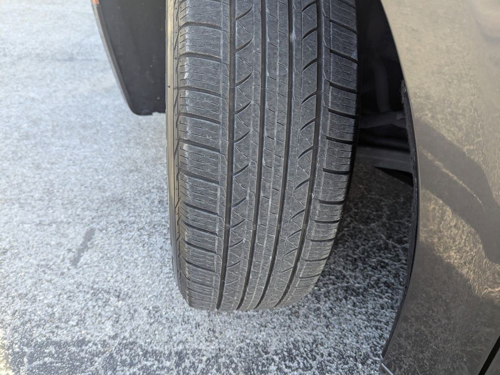 used 2018 Chrysler Pacifica car, priced at $11,193