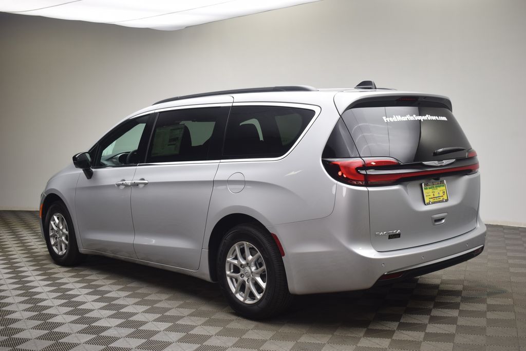 new 2026 Chrysler Pacifica car, priced at $44,544