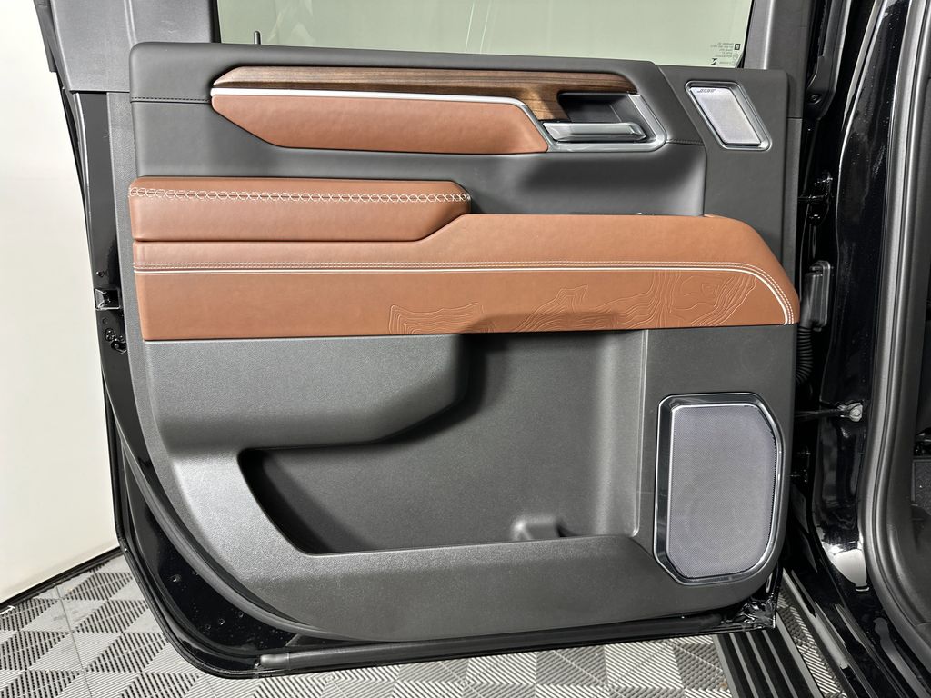 new 2025 GMC Sierra 2500HD car, priced at $94,014