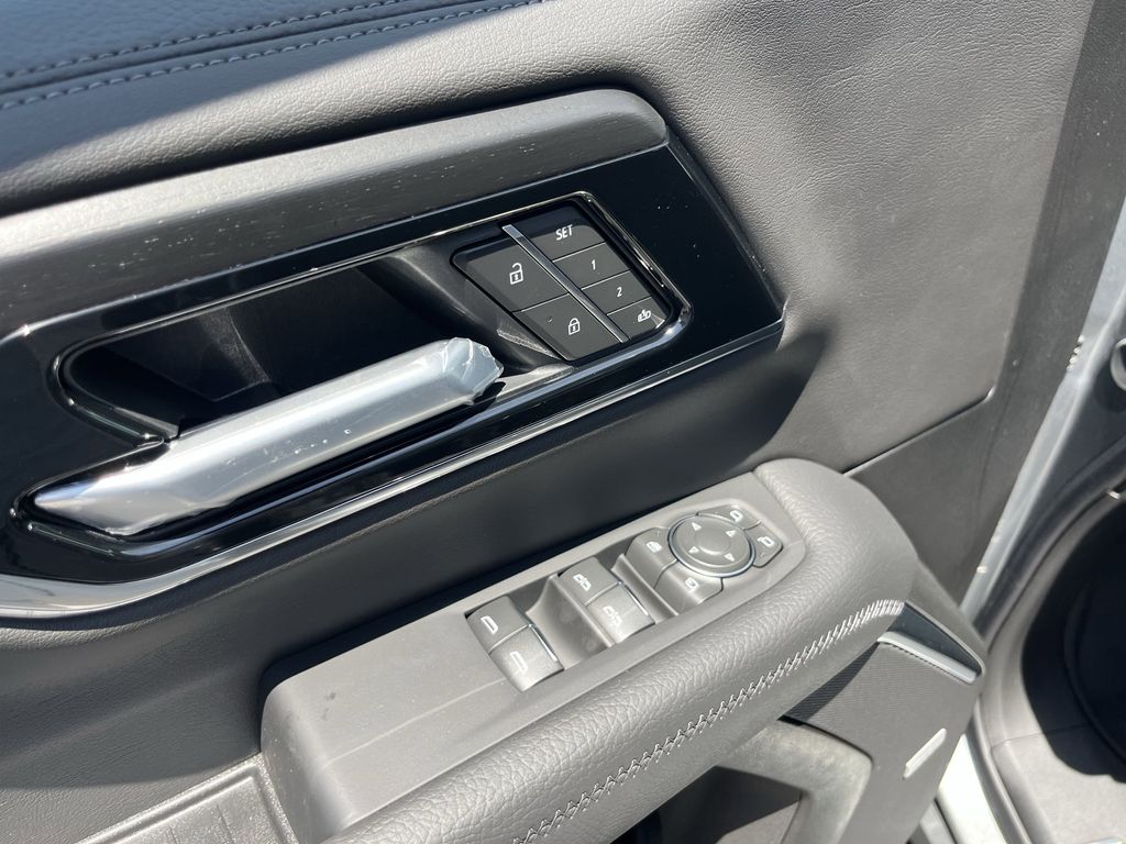 new 2025 GMC Yukon car, priced at $95,065